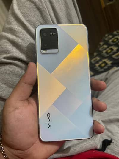 Vivo Y21