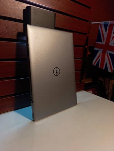 Dell Latitude 3320 i5 11th gen 8/256