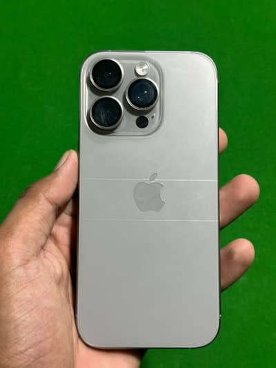 Apple iPhone 16 Pro