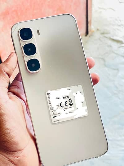 Infinix hot 60 pro ram 8+5/128 with box and charger brand new 10/10