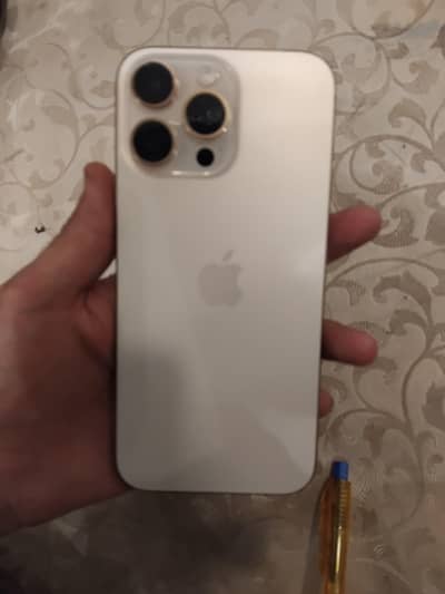 Apple iPhone 16 Pro Max