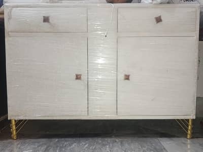 Luxury Goldenfoot Queen Bed Set
