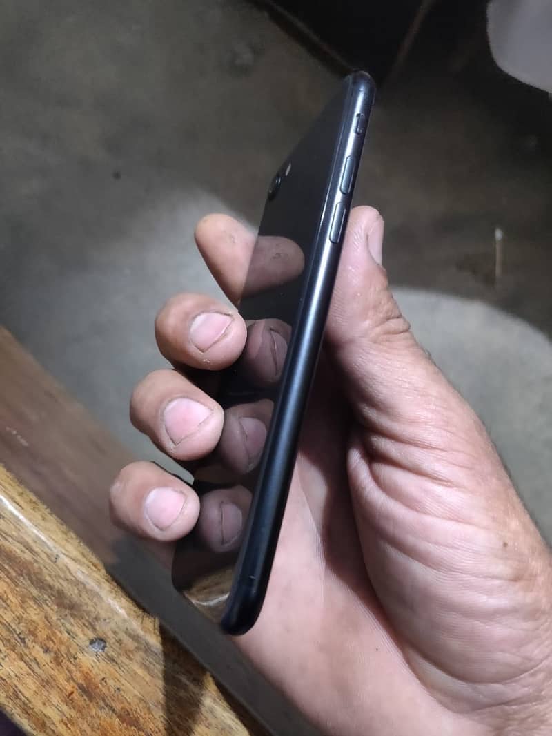 Apple iPhone SE 2