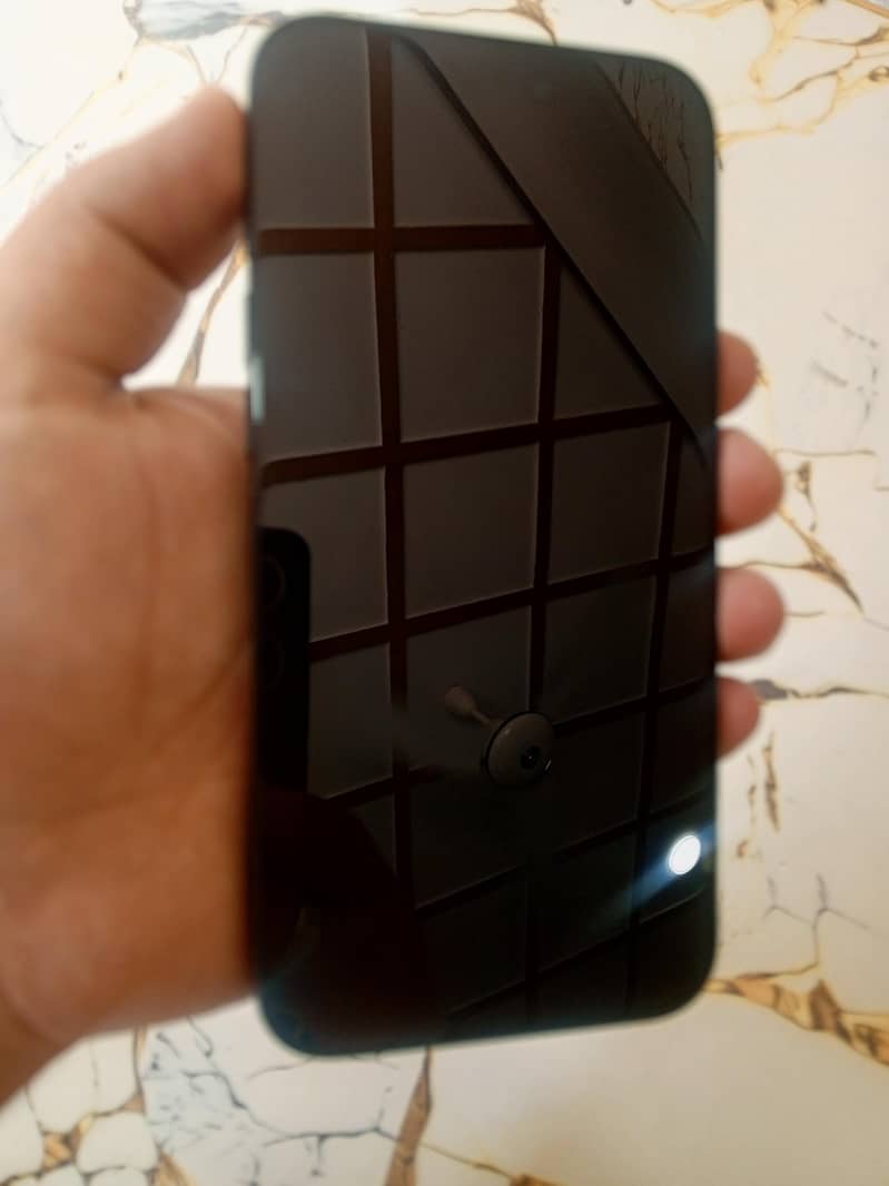 Apple iPhone 16 Plus 6