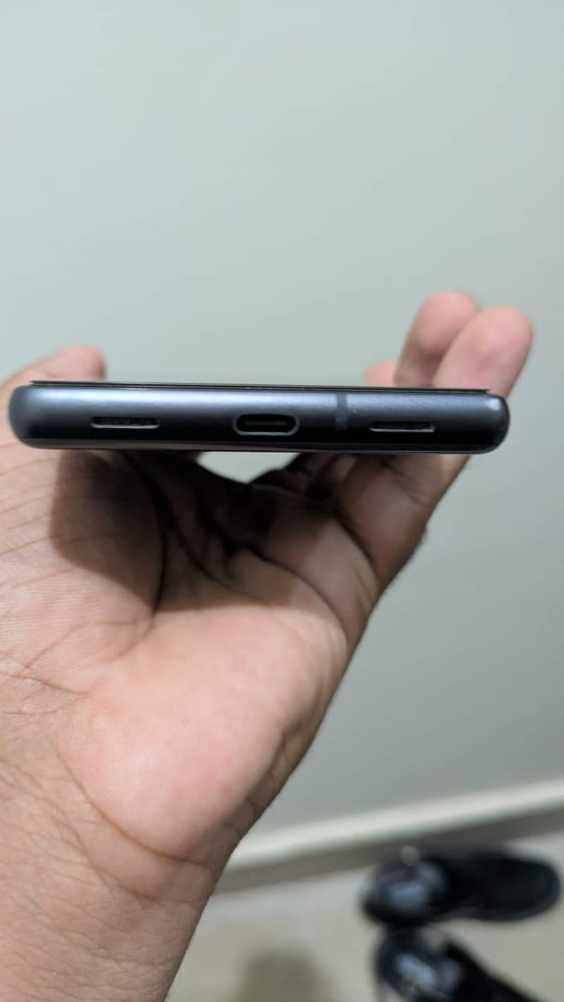 Google pixel 7A 2