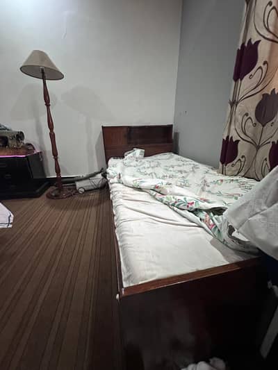 2 beds