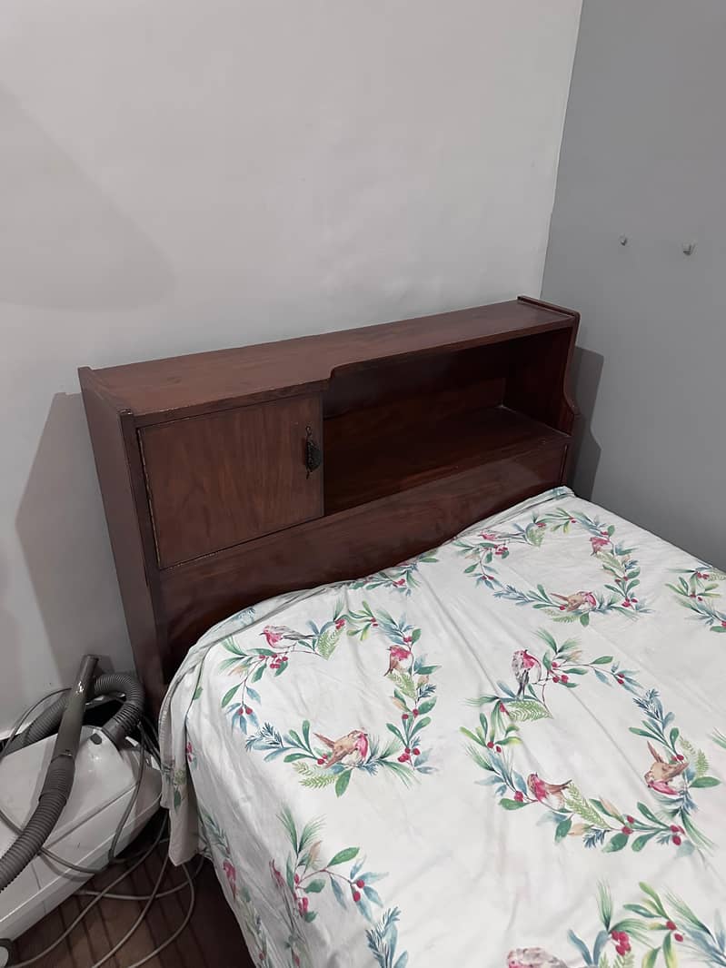 2 beds 1