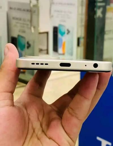 itel 100c