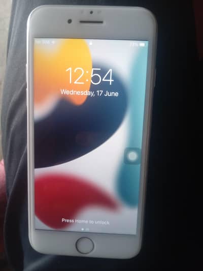 Apple iPhone 7