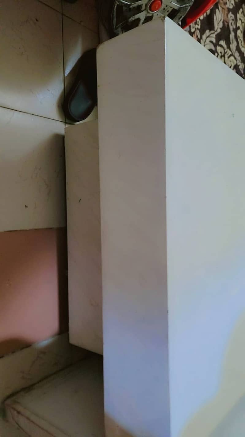Center table 1
