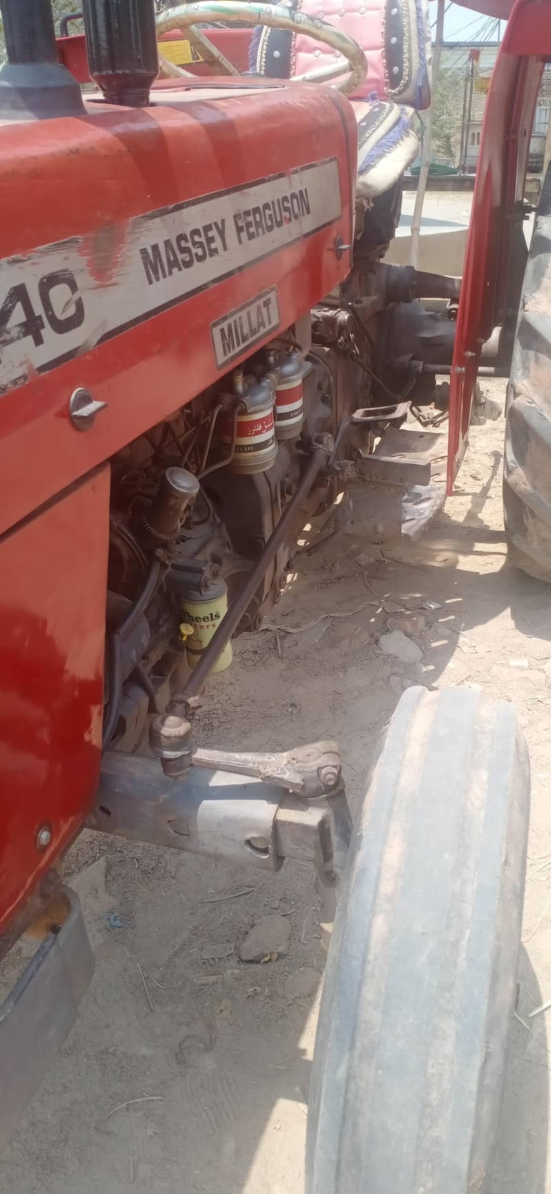 MF 240 model 2002 1