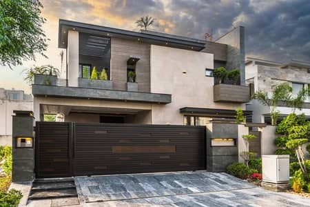 1 Kanal Top Quality Owner Build Furnished Luxurious Beautiful Modern Design House With Basement For Sale In DHA Lahore Phase 7 Prime Location