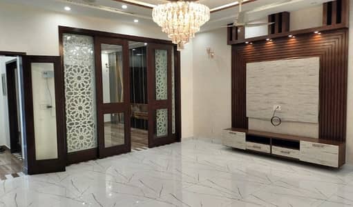 Perfect 10 Marla House In Bahria Town - Sector E For sale
