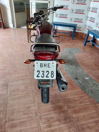 Yamaha YB 125Z bike in urgant sale 170000