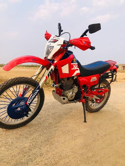 Honda XR250R Off road machine
