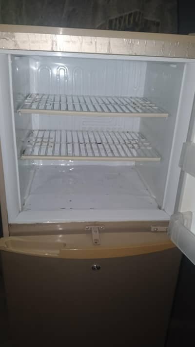 PEL refrigerator