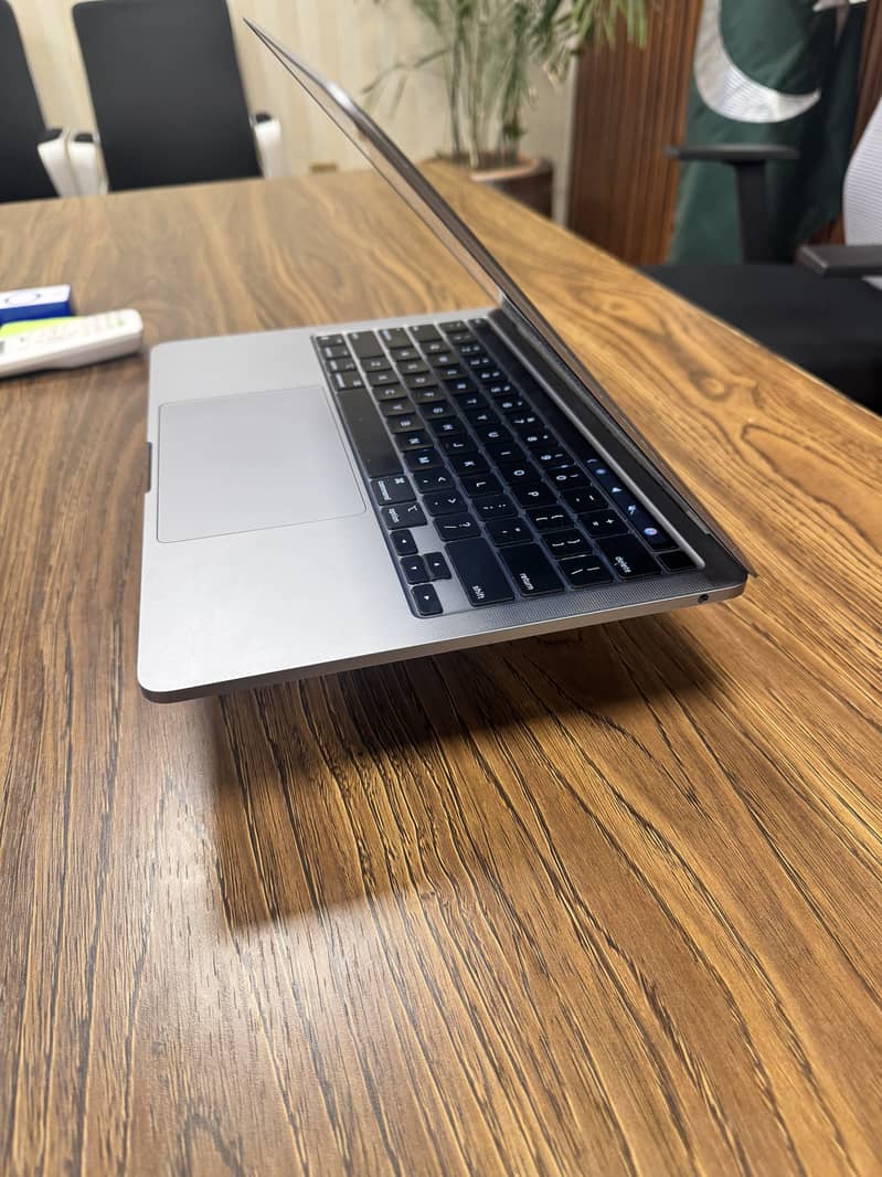 MacBook Pro M2 0