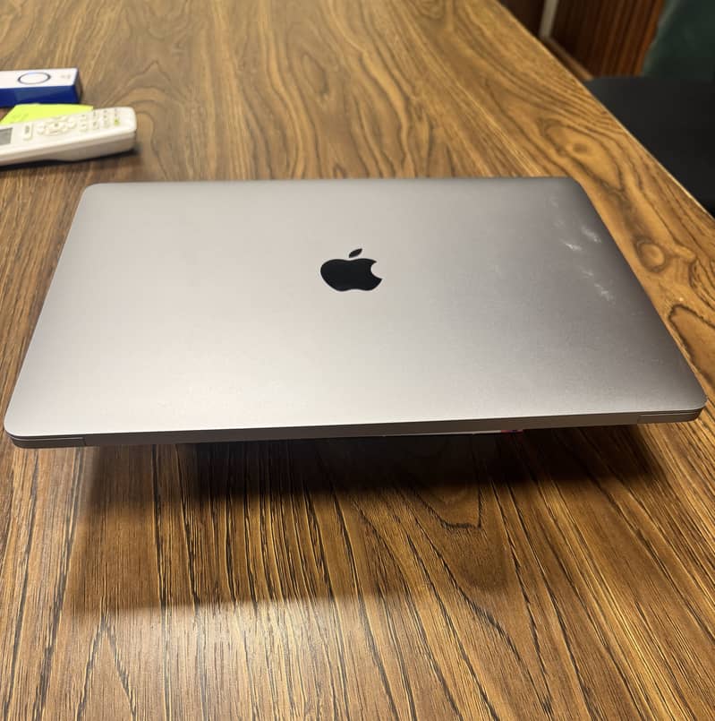 MacBook Pro M2 6