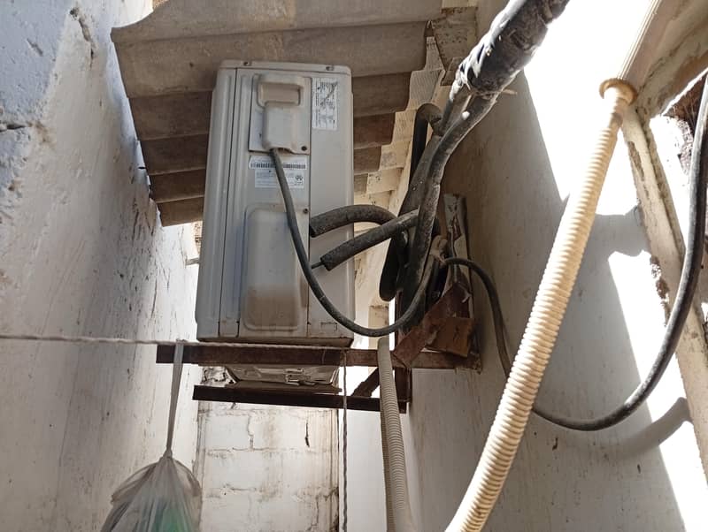 selling split Ac 2