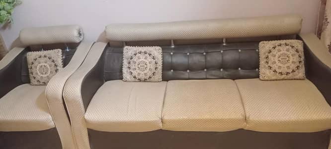 7 seater sofa set with center table