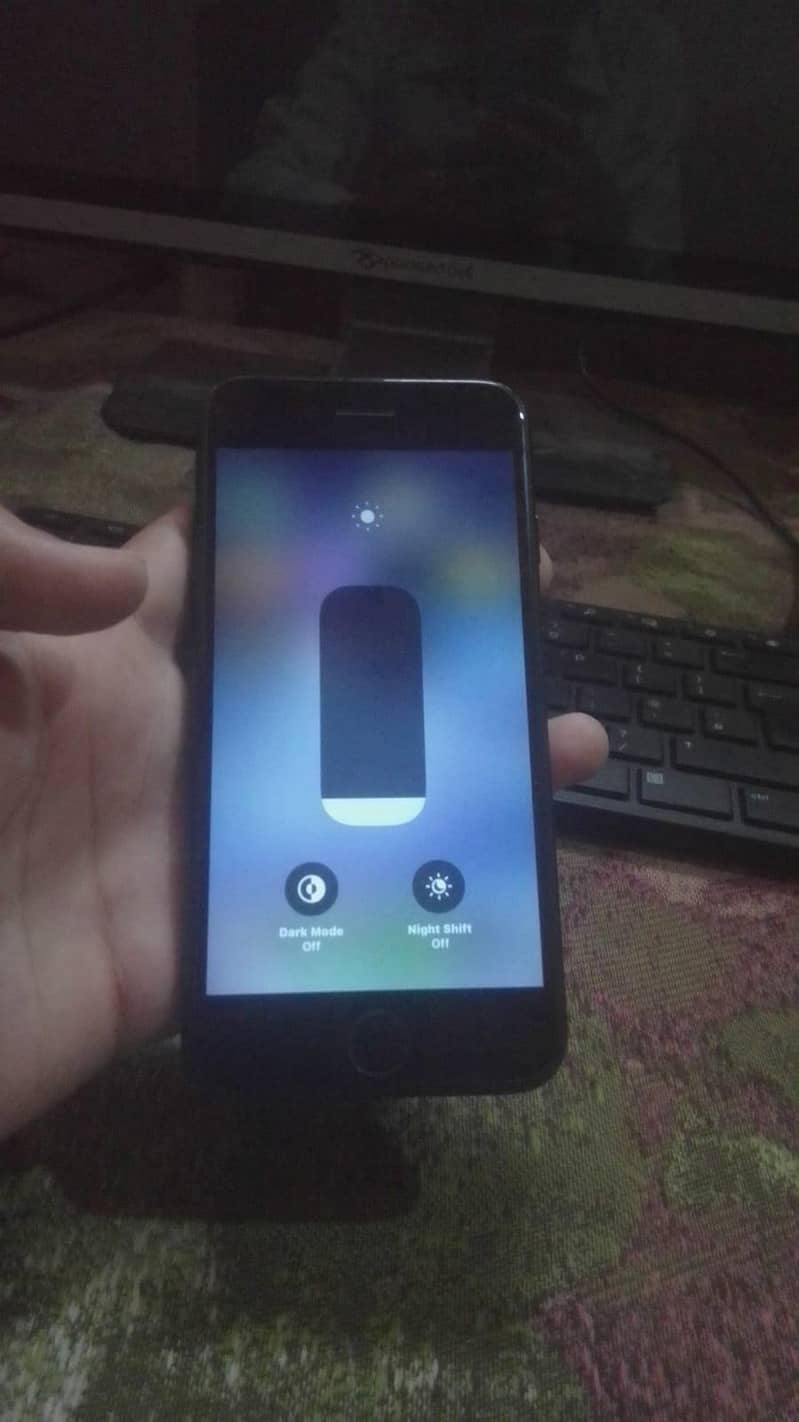 iPhone 7 0