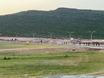 1 Kanal 50x90 Premium location plot near Botanical Garden