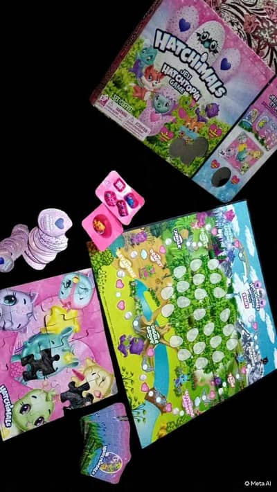 HATCHiMALS JEU HATCHTOPIA Game Set with Figures & Cards (Imported fro