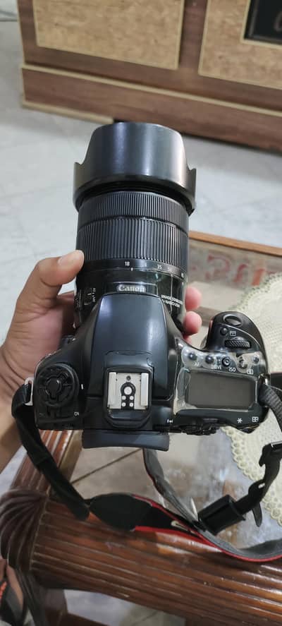 Canon 90 d