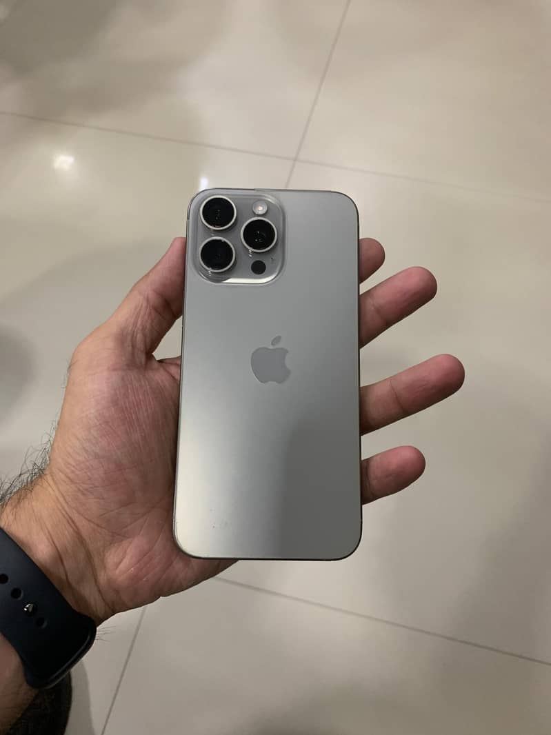Iphone 15 pro max 0