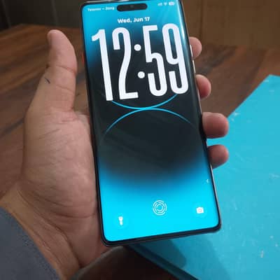 Tecno CAMON 40 Pro 6months warranty 9.5/10 full box