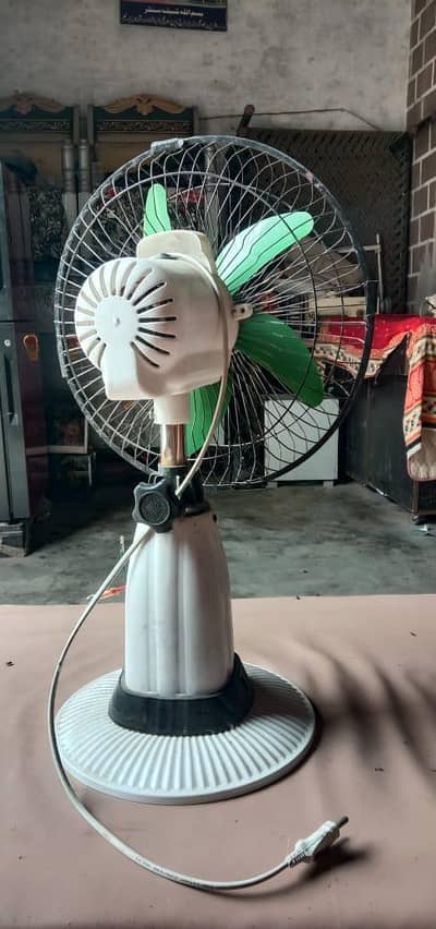 rechargeable & moving fan rechargeable & moving fan