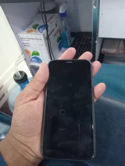 Apple iPhone 11 10/8.5 condition 93bypas nonpta urgent sell