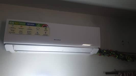 Eco Star r32 Es10 Inverter AC Immaculate condition brand new 2 seasons