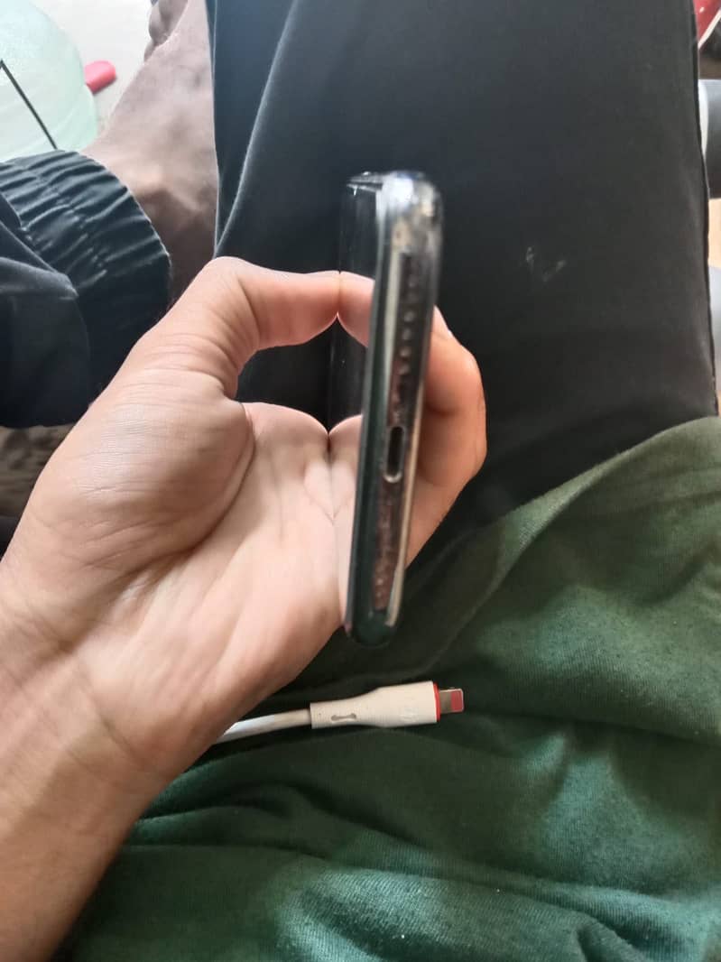 Apple iPhone X 0