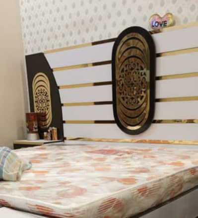 Well maintained bedroom set for sale in very good 10/10 condition