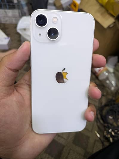 Apple iPhone 13