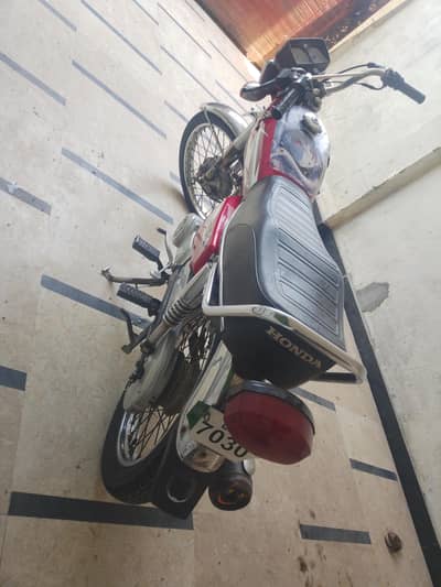 I. 16/4 Islamabad Urgent For Sale