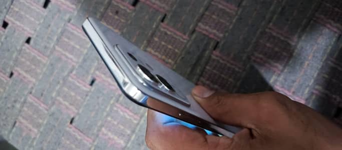 Vivo Y29