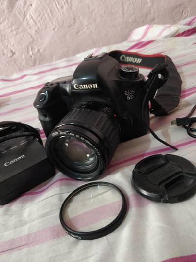 Canon 6d Full Frame with Lens 35 - 105 | Charger & Strap