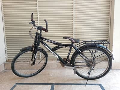 Well-Maintained Bicycle for Sale – Smooth Ride & Great Condition