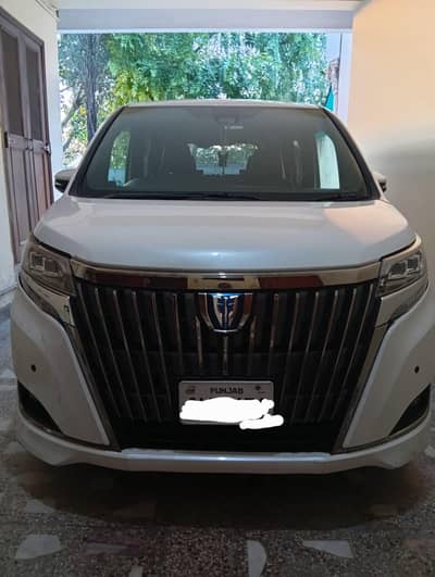 Toyota Esquire 2018