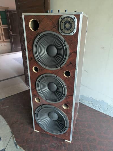 SPEAKER 