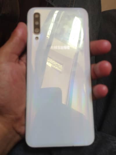 Samsung Mobile A50