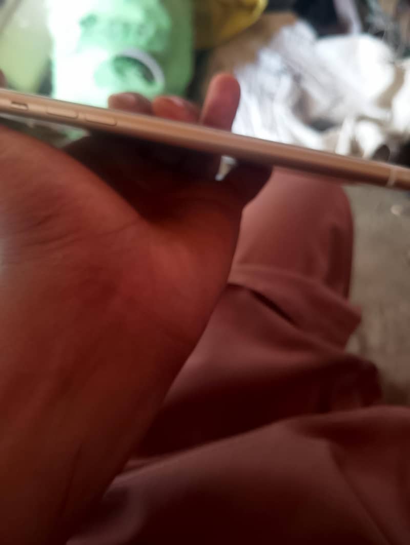 Apple iPhone 7 Plus 0