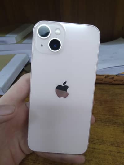 Apple iPhone 13