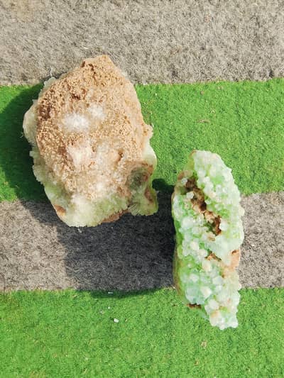 Natural green tourmaline raw stone bunch. 03326468000