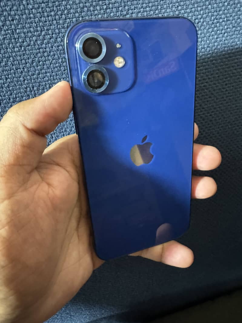 Apple iPhone 12 2