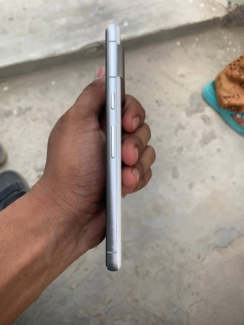 Google Pixel 7 3