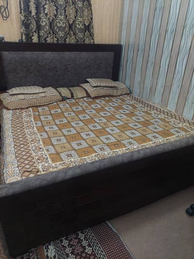 wooden King size Bed For Sale