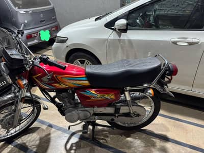 honda 125 10by10 new 2025/2026 last month ka hai 12 month ka